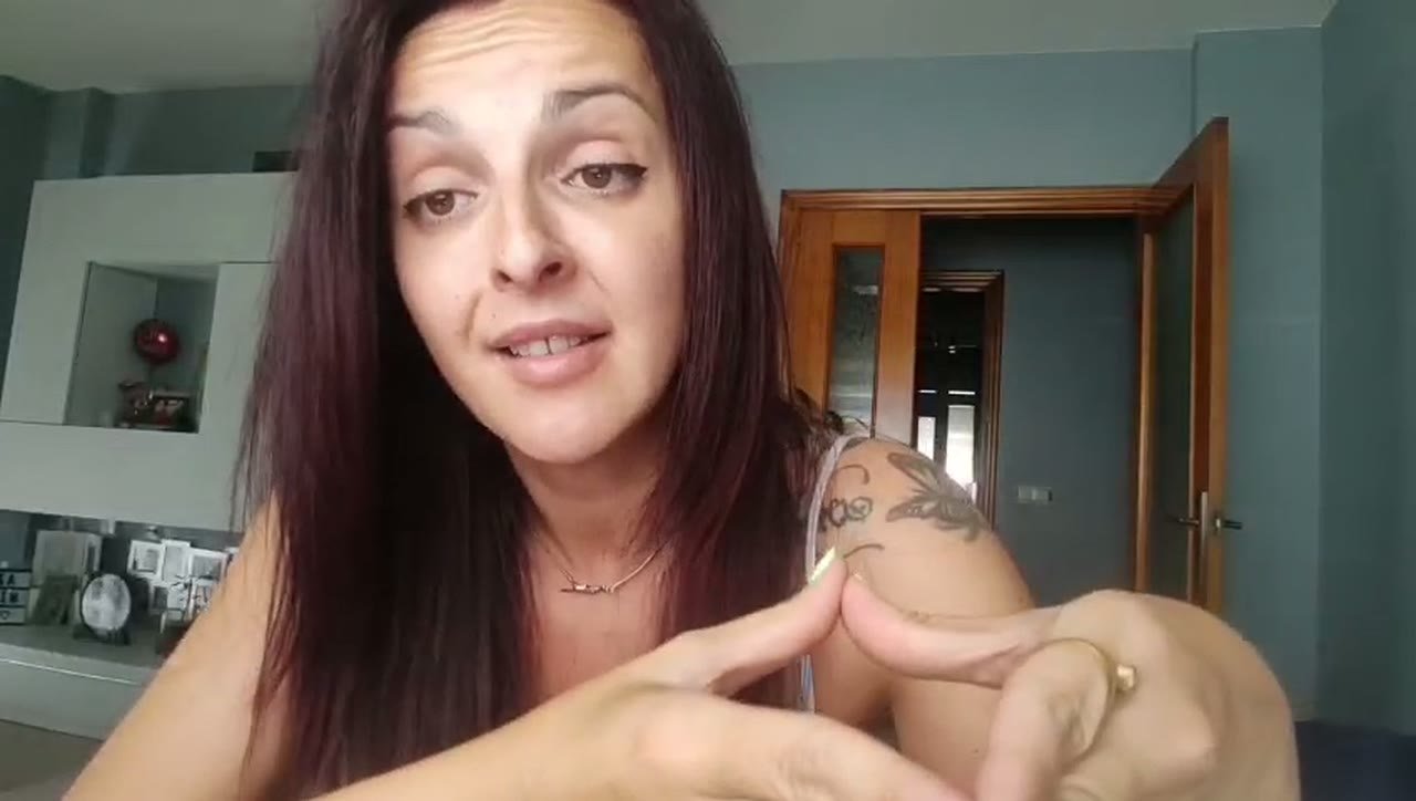 Azucena, testimonio en vídeo sobre molestias digestivas e incertidumbre